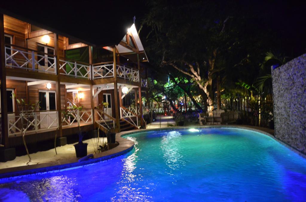 Serene Beach Villa Gili Trawangan Exteriör bild