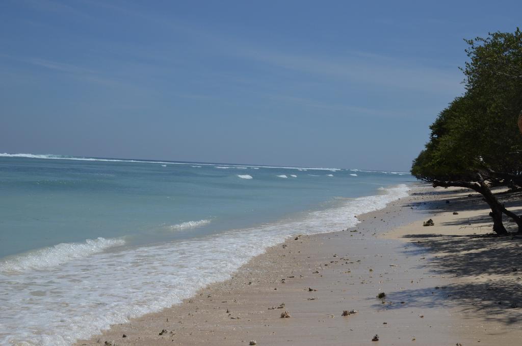 Serene Beach Villa Gili Trawangan Exteriör bild