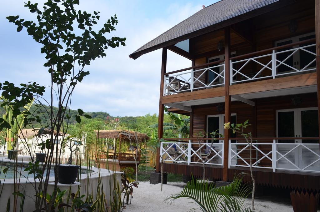 Serene Beach Villa Gili Trawangan Exteriör bild