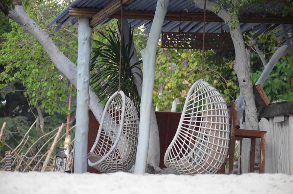 Serene Beach Villa Gili Trawangan Exteriör bild