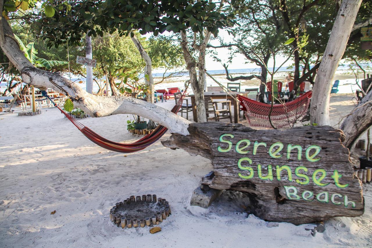 Serene Beach Villa Gili Trawangan Exteriör bild