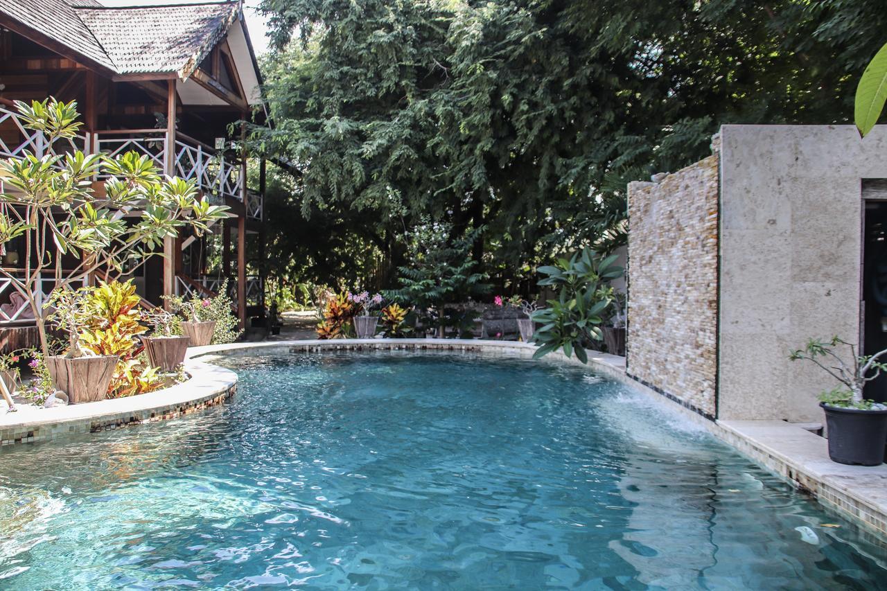 Serene Beach Villa Gili Trawangan Exteriör bild