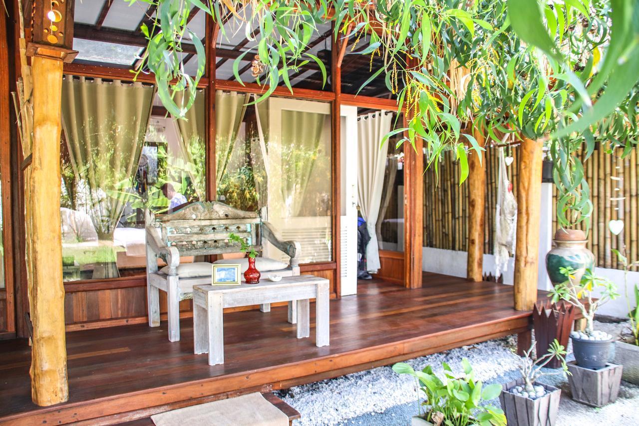 Serene Beach Villa Gili Trawangan Exteriör bild